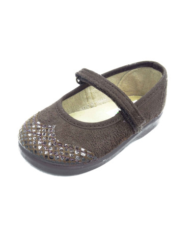 mercedita serratex con una pala vega en piton para nina