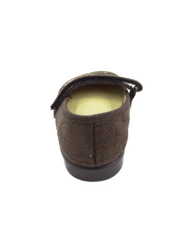 mercedita serratex con una pala vega en piton para nina