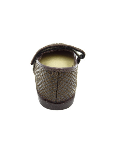 mercedita de nina con dibujo de piel de serpiente