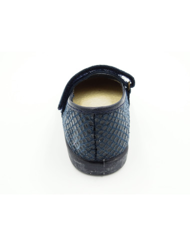 mercedita de nina con dibujo de piel de serpiente