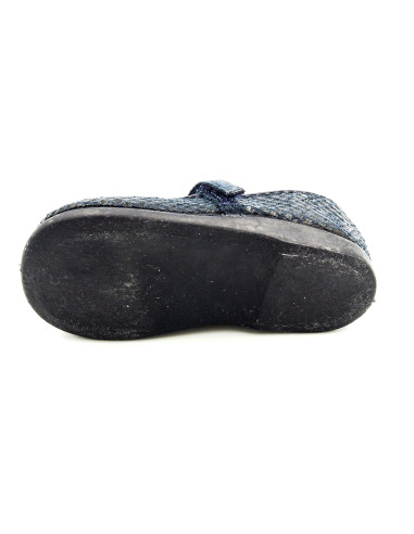 mercedita de nina con dibujo de piel de serpiente