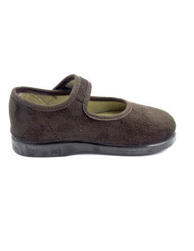 mercedita de serratex con un boton de adorno para nina