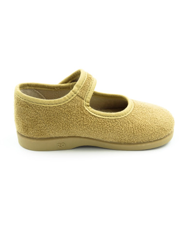 mercedita de serratex con un boton de adorno para nina