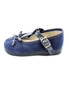 mercedita con un lazo de adorno y una correa sintetica para nina 2