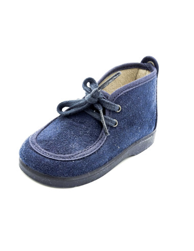 botita de serratex con suela de goma para nino