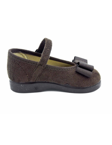 mercedita de serratex con un lazo zapatero para nina