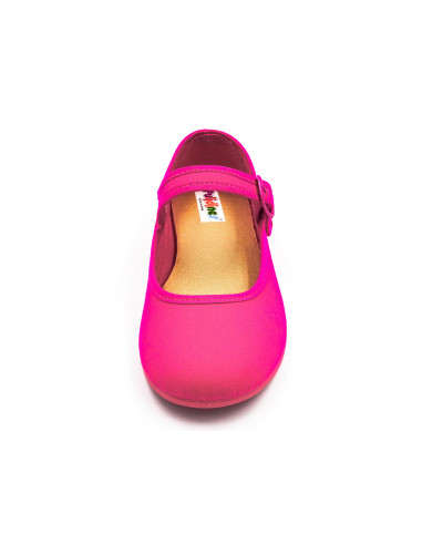 mercedita de tela con la suela de goma para nina