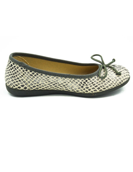 manoletina de tela con estampado de piton para nina