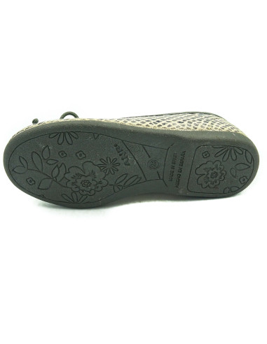 manoletina de tela con estampado de piton para nina