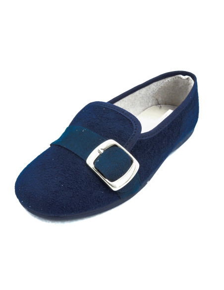 manoletina con copete y hebilla a un lado para nina