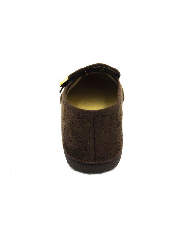 manoletina con copete y hebilla a un lado para nina