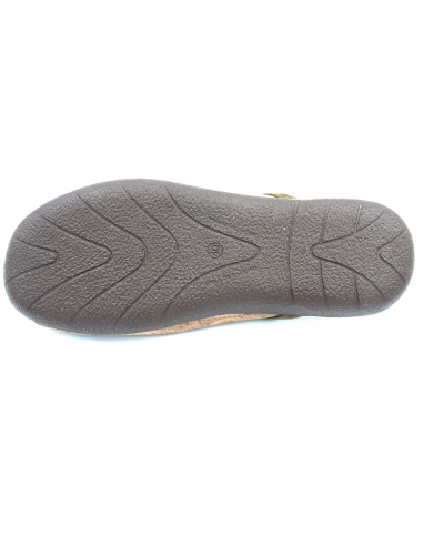 zapatilla de casa de caballero con suela de caucho y un dibujo de moto