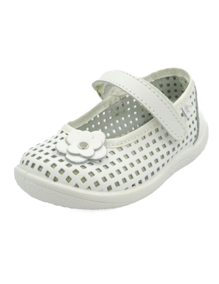 merceditas para nina de piel con flor de adorno