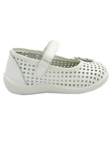 merceditas para nina de piel con flor de adorno