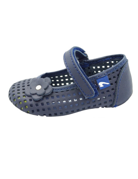 merceditas para nina de piel con flor de adorno