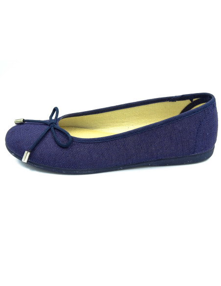 manoletina de lino para nina con un lazo en el empeine