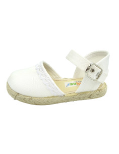 esparteña de niña con puntilla para bebe y niña con hebilla 2