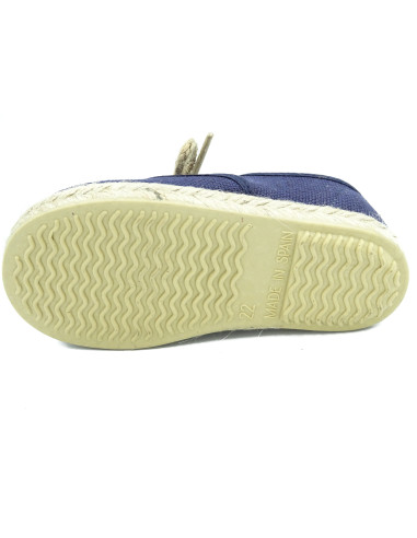 espartena de nino de lino con la suela de goma para ceremonia