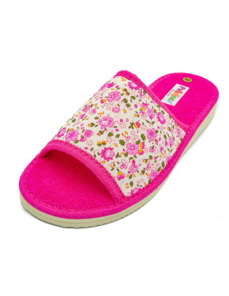 zapatilla de casa para senora con estampado de flores