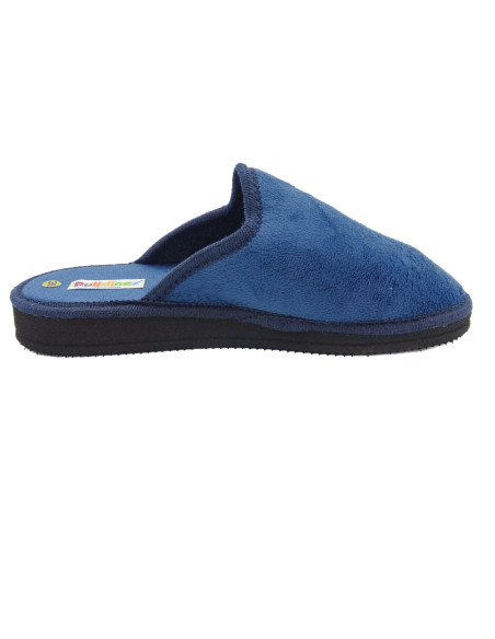 zapatilla de casa para mujer con un bordado love