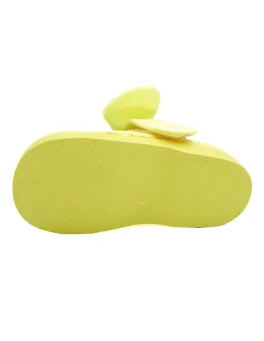 mercedita para nina de ceremonia con lazo en la correa