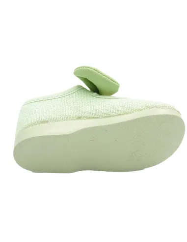 mercedita para nina de ceremonia con lazo en la correa