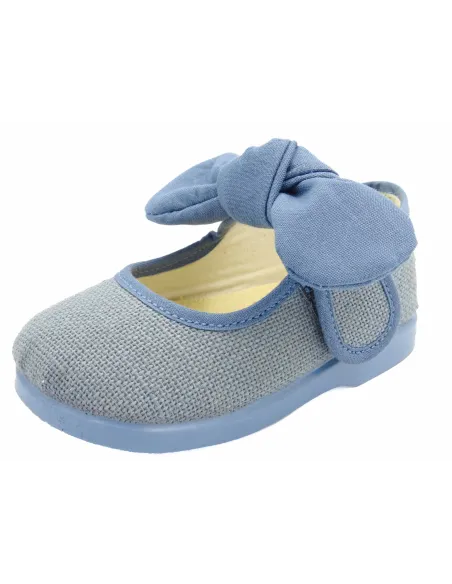 mercedita para nina de ceremonia con lazo en la correa