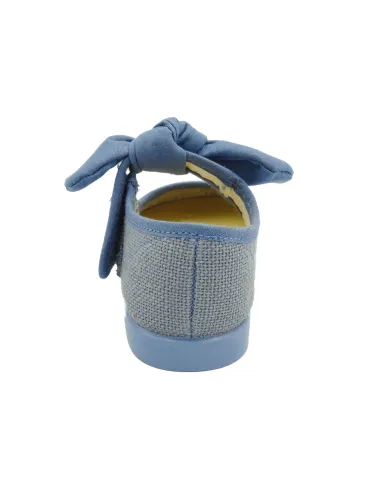 mercedita para nina de ceremonia con lazo en la correa