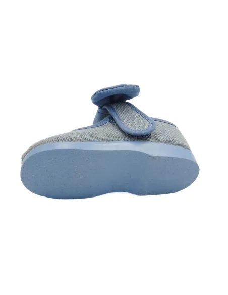 mercedita para nina de ceremonia con lazo en la correa