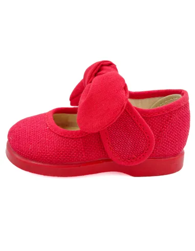 mercedita para nina de ceremonia con lazo en la correa