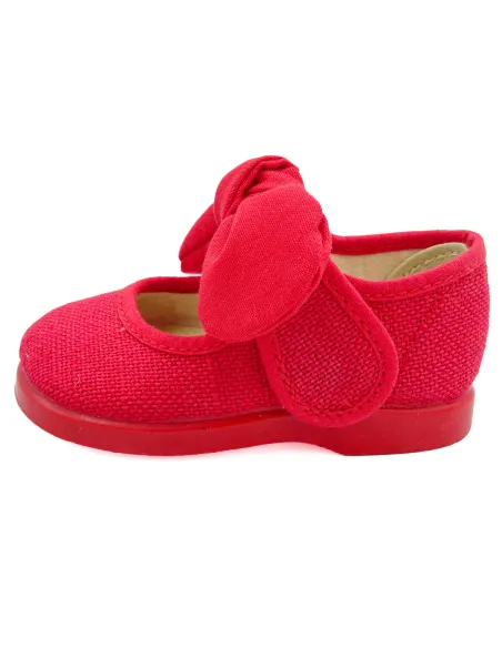 mercedita para nina de ceremonia con lazo en la correa