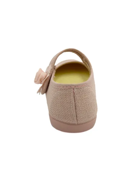 mercedita para nina con flor de ceremonia