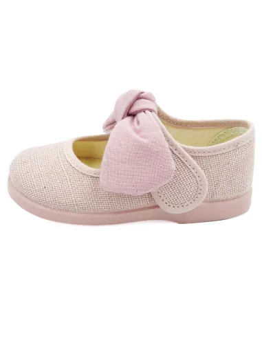 mercedita para nina de ceremonia con lazo en la correa