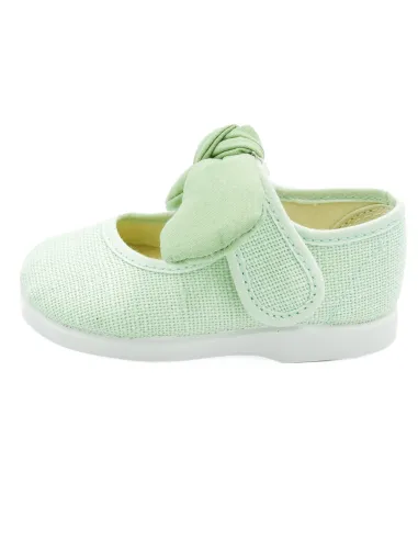 mercedita para nina de ceremonia con lazo en la correa