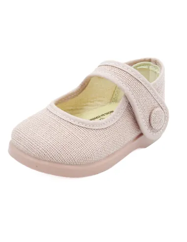 mercedita de lino con un boton para la nina