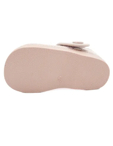 mercedita de lino con un boton para la nina