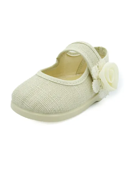 Mercedita de nina para ceremonia con flor