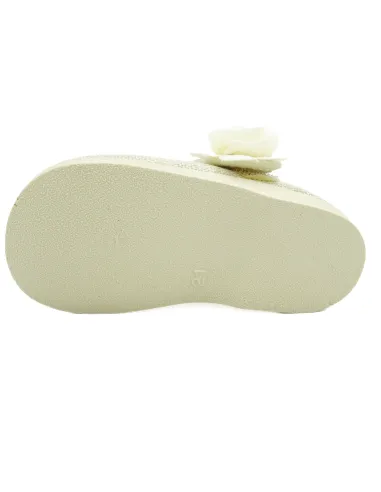 Mercedita de nina para ceremonia con flor