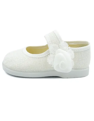 Mercedita de nina para ceremonia con flor