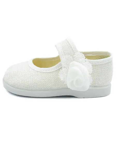 Mercedita de nina para ceremonia con flor