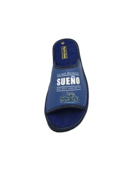 zapatilla de casa de caballero con la puntera abierta graciosa